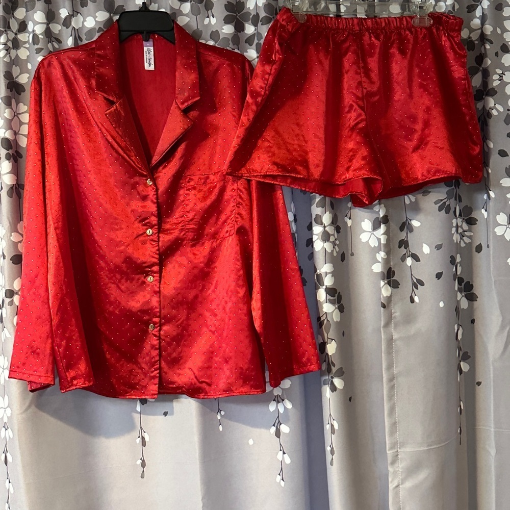 Lilac & London Red Satin Pajama Set Gold Dot Button Up Top & Shorts XL NWOT